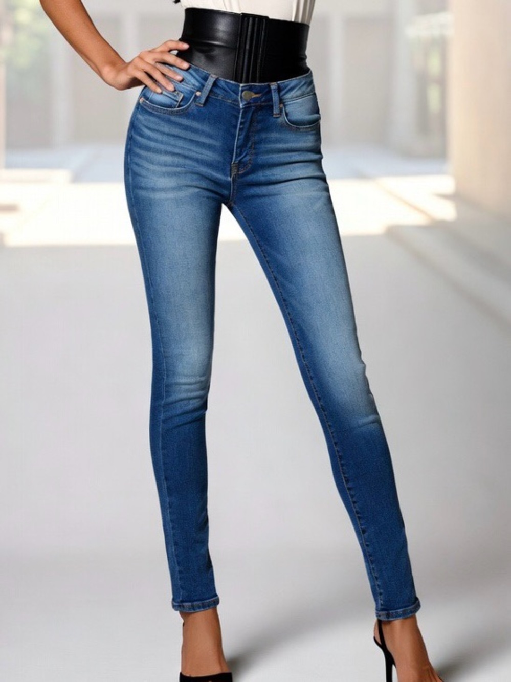 A|X Armani Exchange J01 Super Skinny Mid Rise Sz 26R Made in Italy NWT Authentic